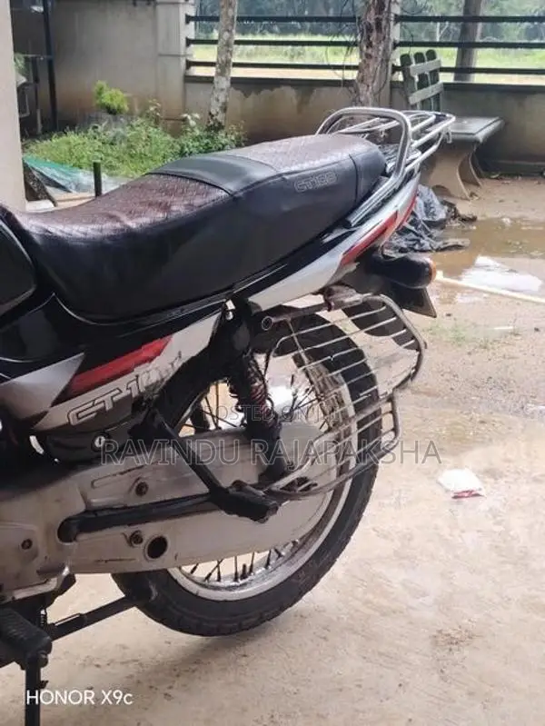 Bajaj CT100 2010