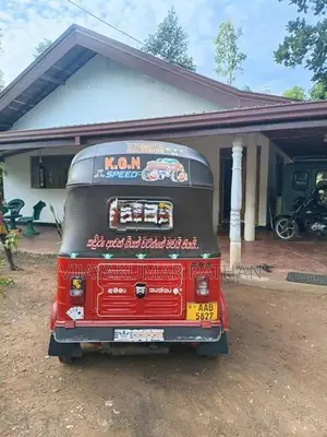 Bajaj RE AAB 2013