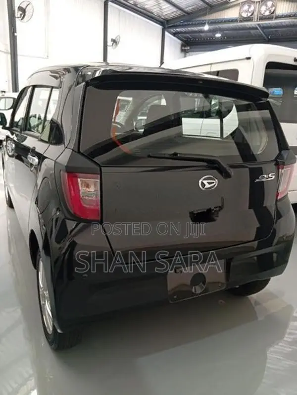 Daihatsu Mira L 2024