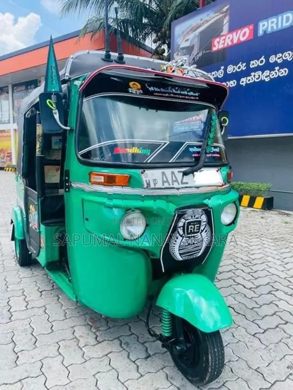 Bajaj RE 4 Stroke AAZ 2015