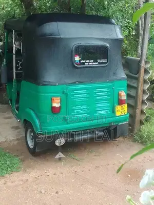 Bajaj RE Three Wheeler 2010