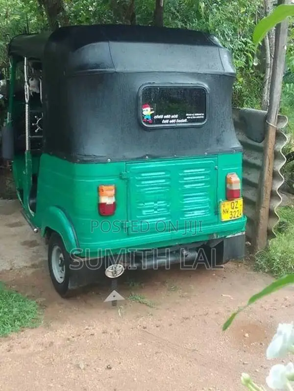 Bajaj RE Three Wheeler 2010