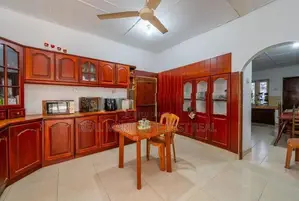 NUGEGODA : 6-BR (21.25P) 3-STORIED MODERN HOUSE FOR SALE IN KOHUWALA