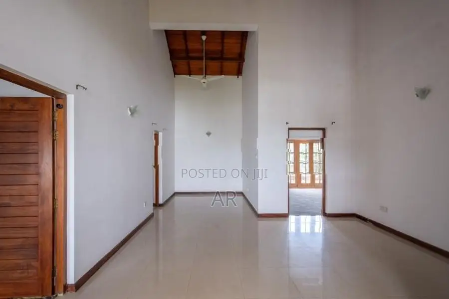 For Sale - Apartment Style House in Colombo 5