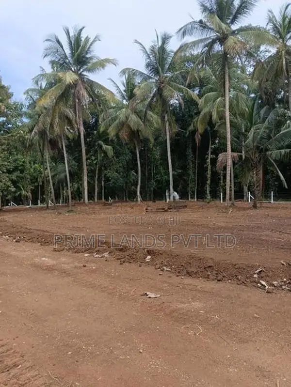 කුරුණෑගල නුවර පාර ආසන්නයේ ඉඩමක් විකිණීමට