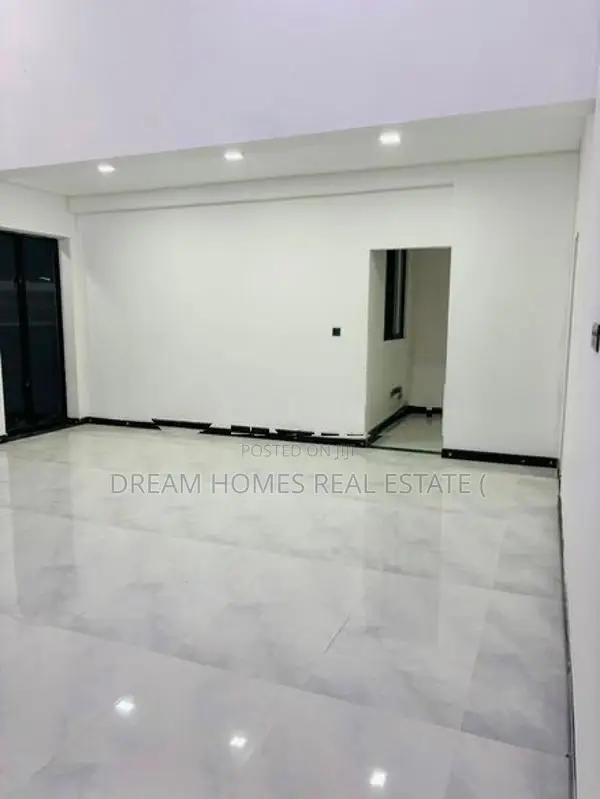 Luxury Brand-New House for Sale – Padukka, Udumulla