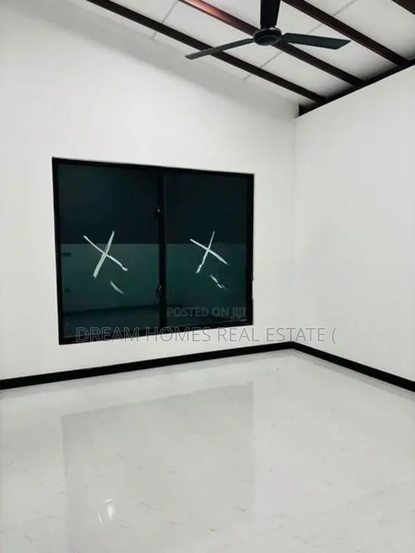 Luxury Brand-New House for Sale – Padukka, Udumulla
