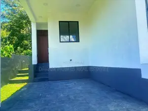 Luxury Brand-New House for Sale – Padukka, Udumulla