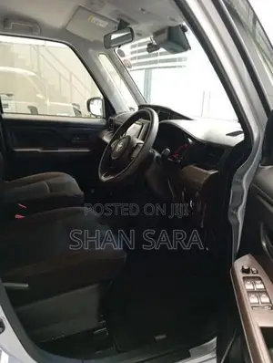 Toyota Roomy X 2023
