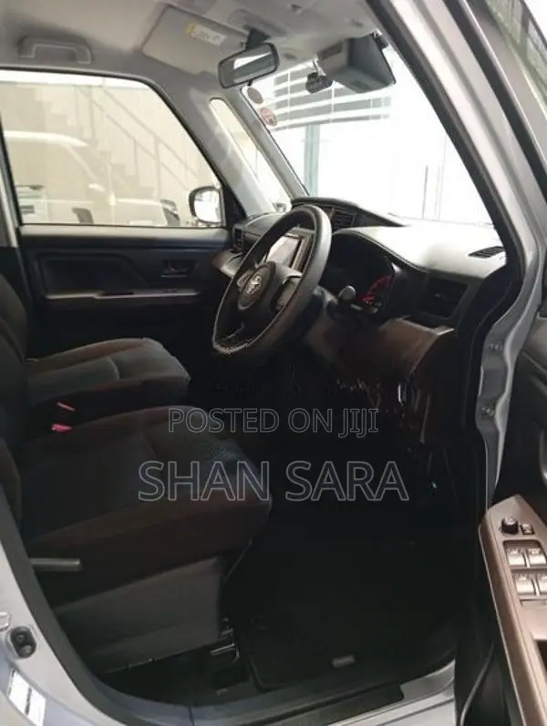 Toyota Roomy X 2023