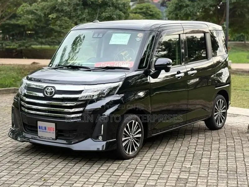 Toyota Roomy Custom G Turbo 2025