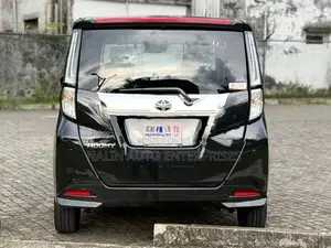Toyota Roomy Custom G Turbo 2025