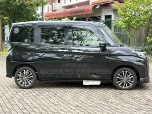 Toyota Roomy Custom G Turbo 2025
