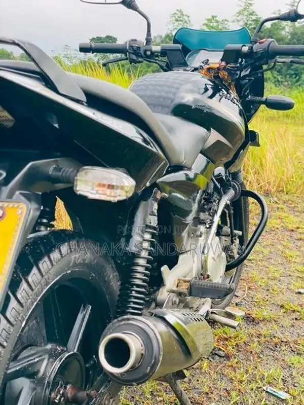Bajaj Pulsar 150 2016