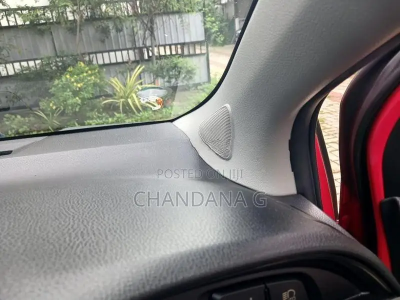 Toyota Vitz 2017