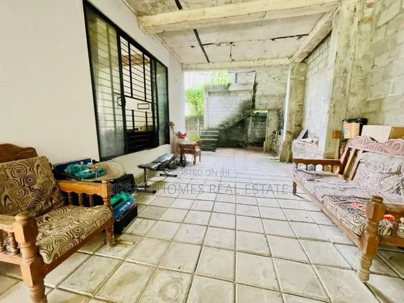 11.4 Perch Property with 2-Story House for Sale – Hokandara South