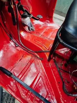 Bajaj RE 2002