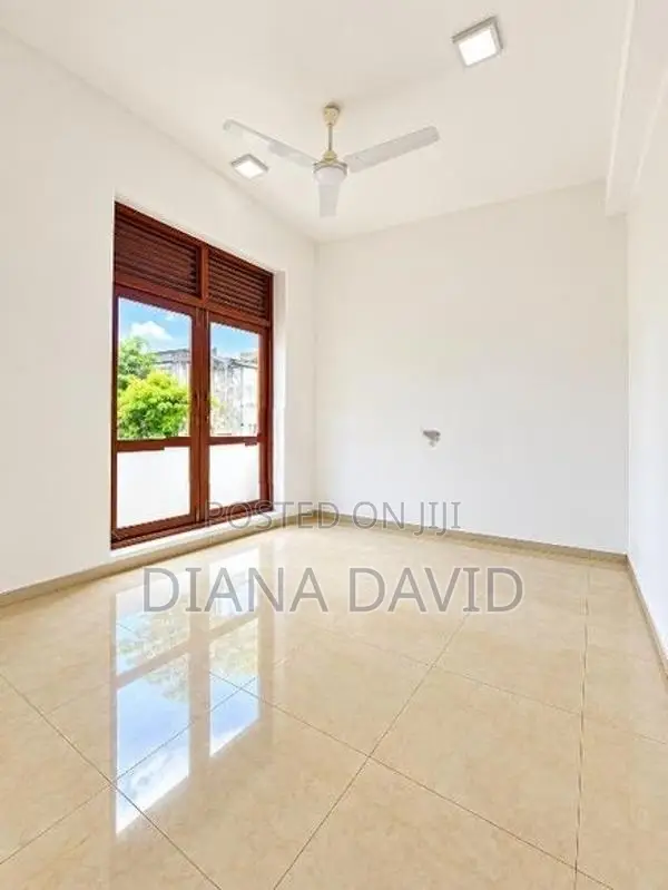Upstairs House for Rent-Nugegoda