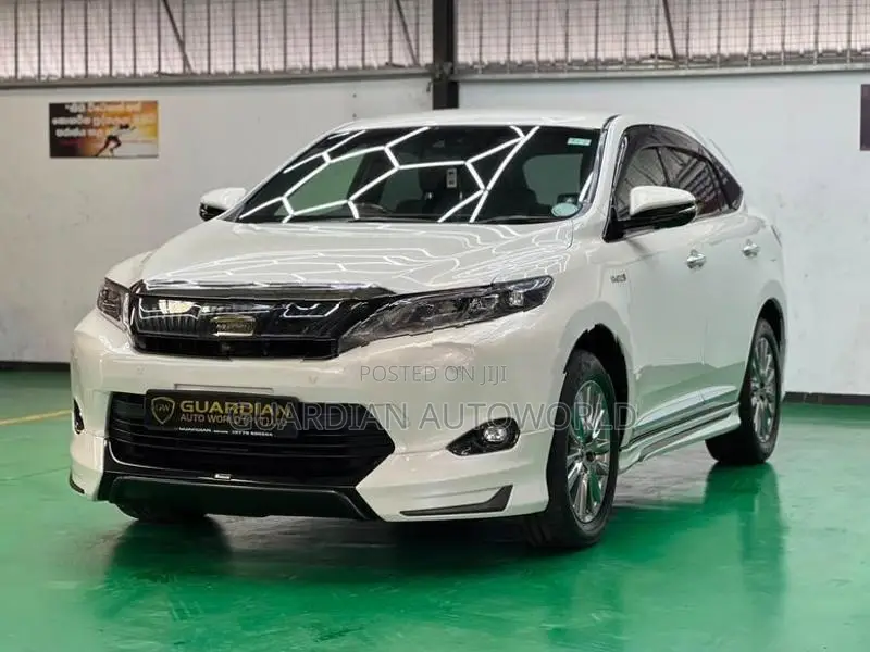 Toyota Harrier 2014