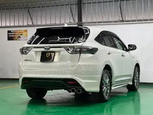 Toyota Harrier 2014