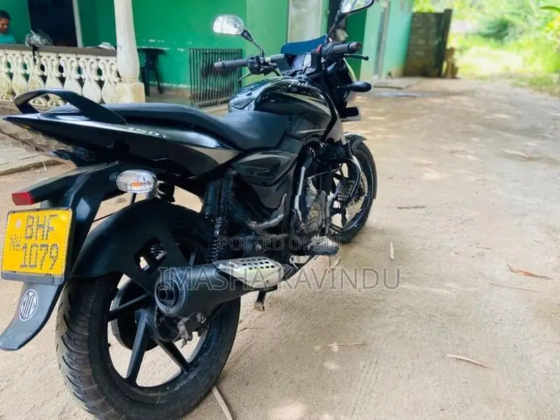 Bajaj Pulsar 150 2018