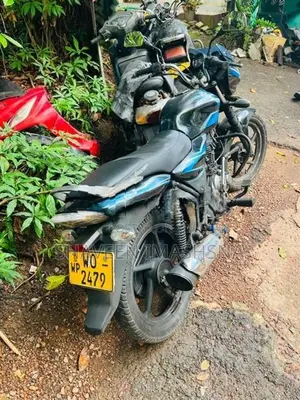 Bajaj Discover 2021
