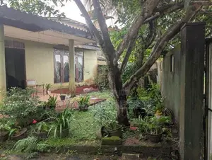 Land for Sale with A Colonial-Style Single-Storey House