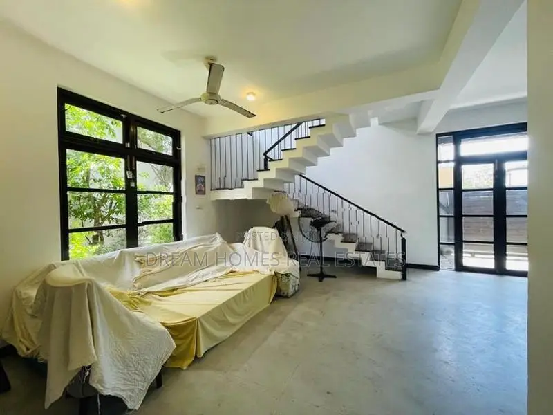 Modern Luxury House for Sale in Wattala