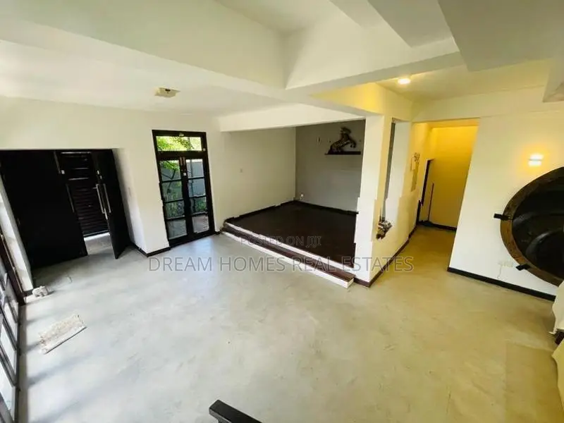 Modern Luxury House for Sale in Wattala