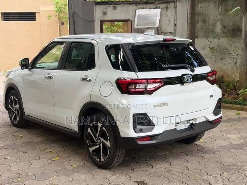 Toyota Raize HYBRID 2025