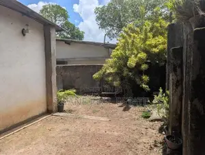 Land for Sale with A Colonial Style Single Storey House in Dehiwela
