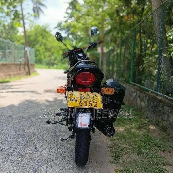 Bajaj Platina 100 2013