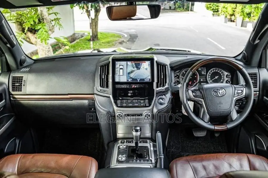 Toyota Land Cruiser Sahara Parliament 1 Owner 2016