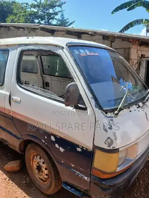 TOYOTALh30DolphinBODY for Van