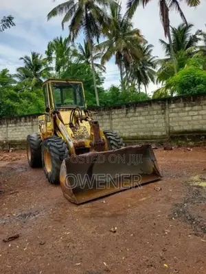 Komatsu Loder 1998 Heavy-Duty (Used)