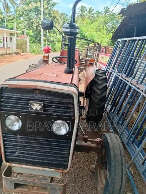Massey-Ferguson 240 2007 Tractor (Used)