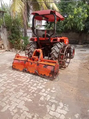 Hyundai Kioti 2017 Tractor (Used)