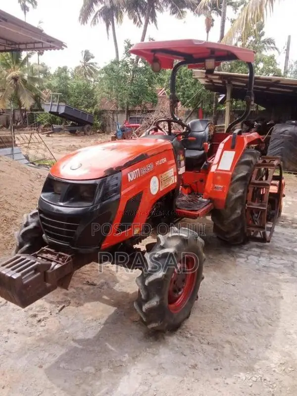 Hyundai Kioti 2017 Tractor (Used)