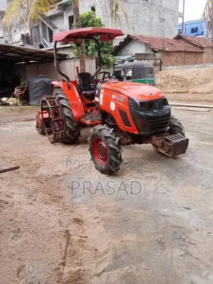 Hyundai Kioti 2017 Tractor (Used)