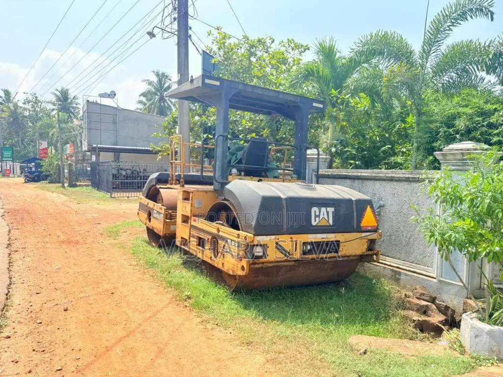 CAT CAT 2015 Heavy-Duty (Used)