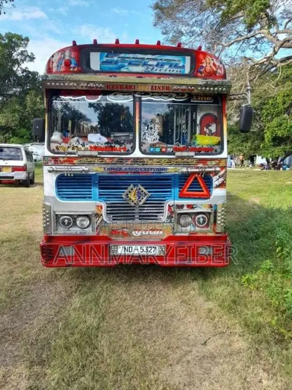 Ashok-Leyland Hino Power 2007 Bus (Used)