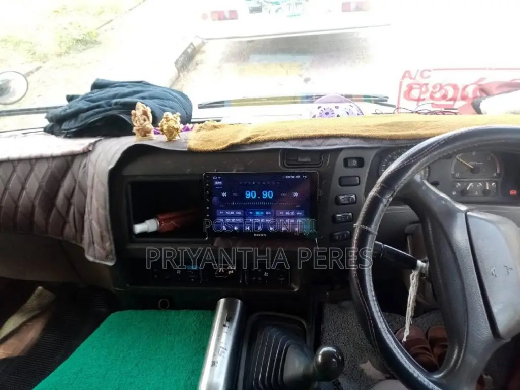 Mitsubishi Rosa 2017 Bus (Used)