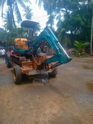 Kubota 30 2010 Heavy-Duty (Used)