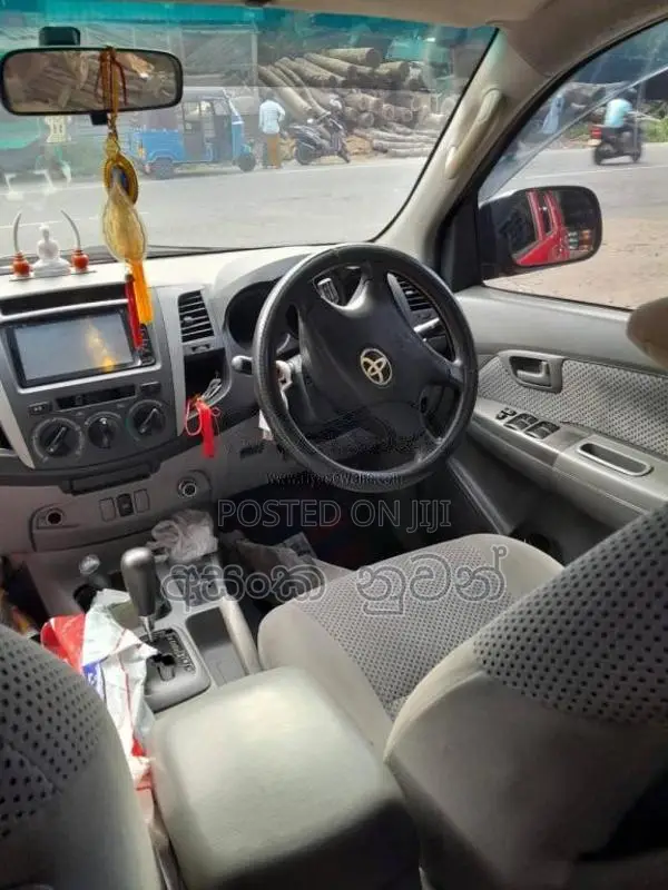 Toyota Hilux 2007 Pickup (Used)