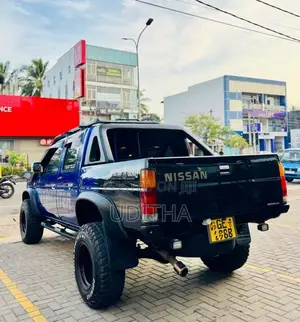 Nissan D21 2001 Pickup (Used)