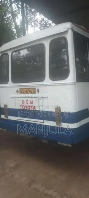 Toyota DCM 1991 Bus (Used)