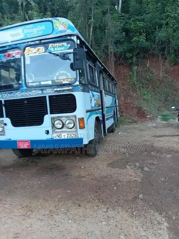 Ashok-Leyland Lynx 2012 Bus (Used)