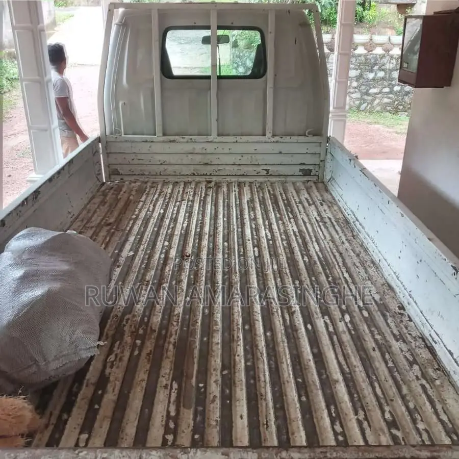 Mazda Bongo 2000 Lorry (Used)