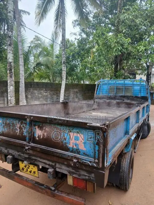 Isuzu NPR 1991 Lorry (Used)