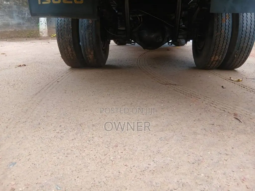 Isuzu NPR 1991 Lorry (Used)